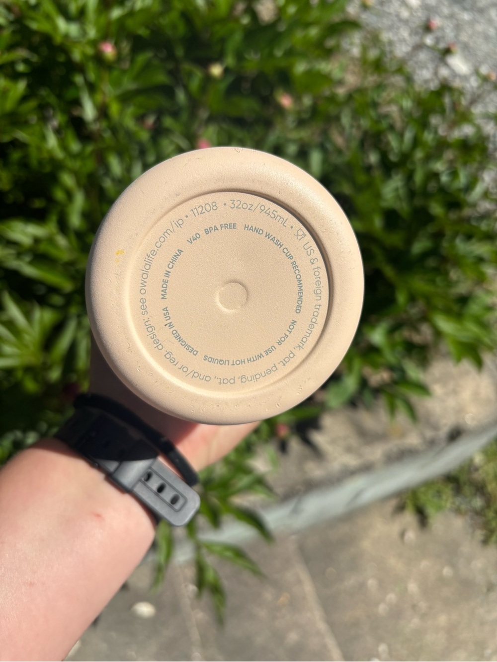 Owala Peach Stainless Water Bottle with Pastel Lid - Picture 3 of 7